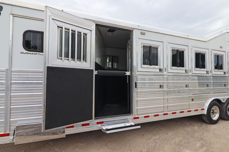Used Horse Trailers for Sale