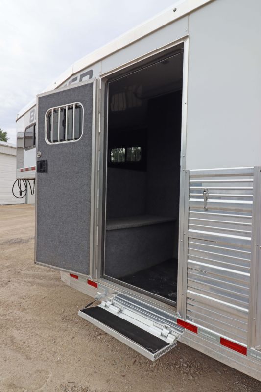 Used Horse Trailers for Sale