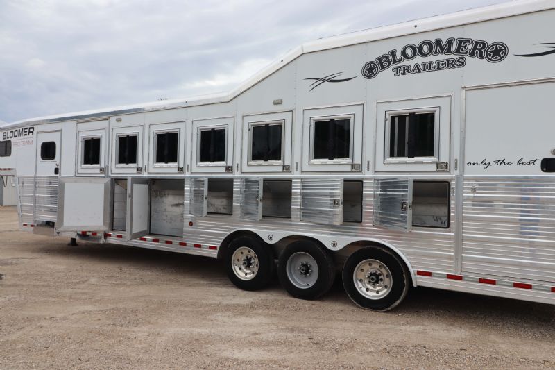 Used Horse Trailers for Sale
