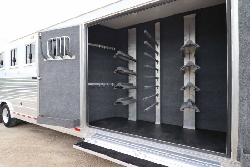 Used Horse Trailers for Sale
