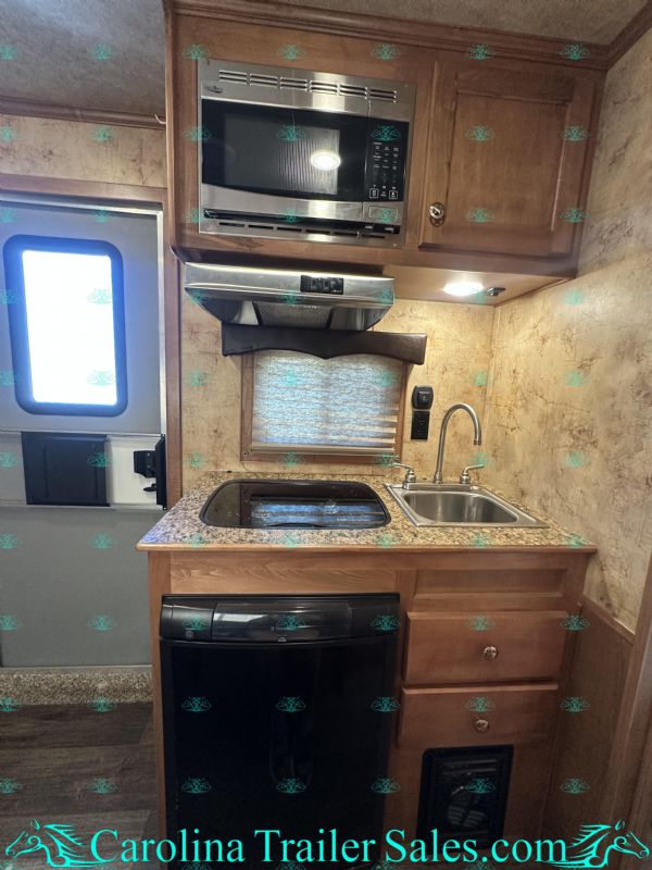 Used Horse Trailers for Sale