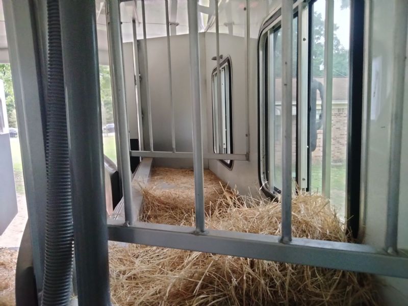 Used Horse Trailers for Sale