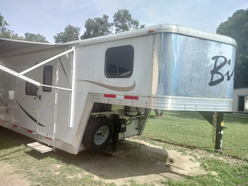 Used Horse Trailers for Sale