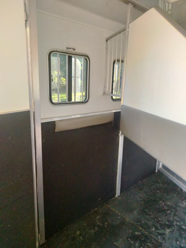 Used Horse Trailers for Sale