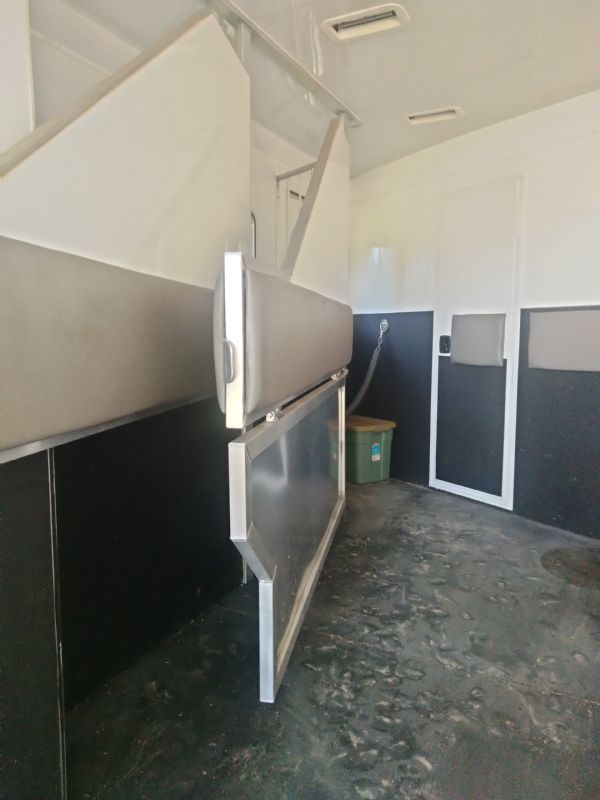 Used Horse Trailers for Sale