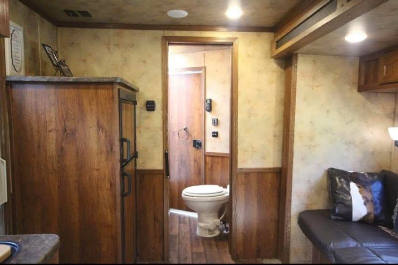 Used Horse Trailers for Sale