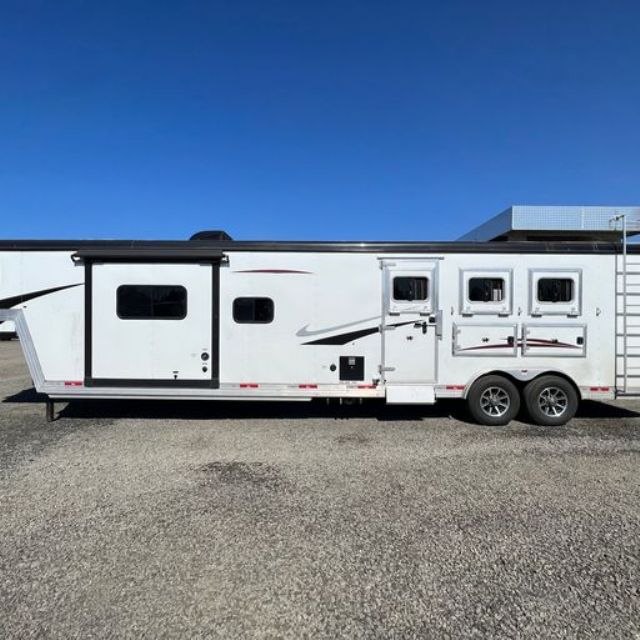 Used Horse Trailers for Sale