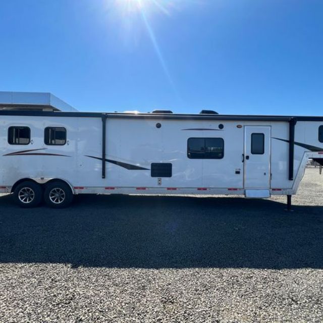 Used Horse Trailers for Sale