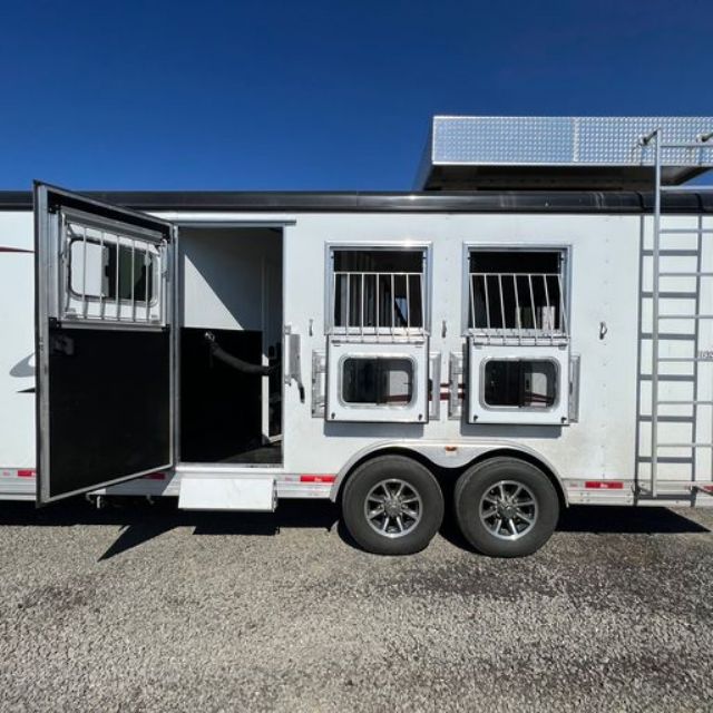 Used Horse Trailers for Sale
