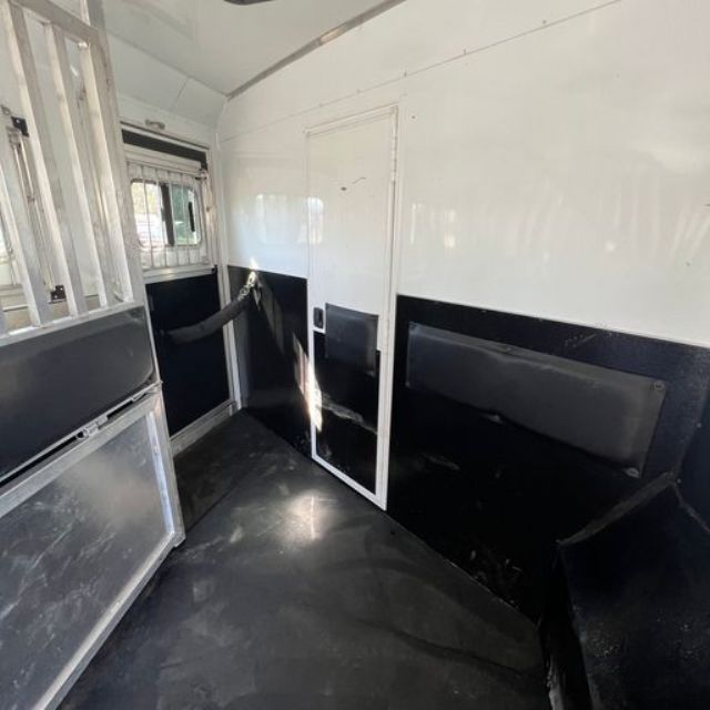 Used Horse Trailers for Sale