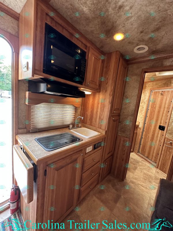 Used Horse Trailers for Sale