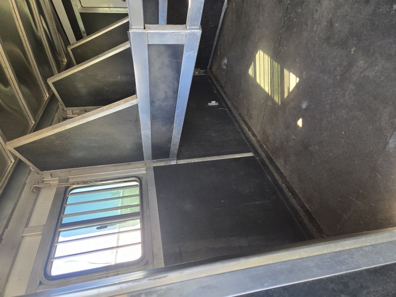 Used Horse Trailers for Sale