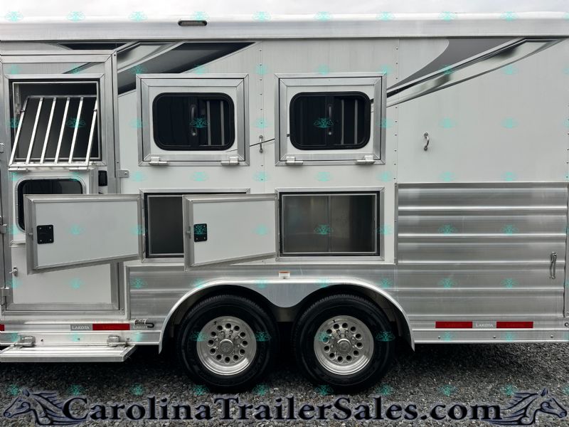 Used Horse Trailers for Sale