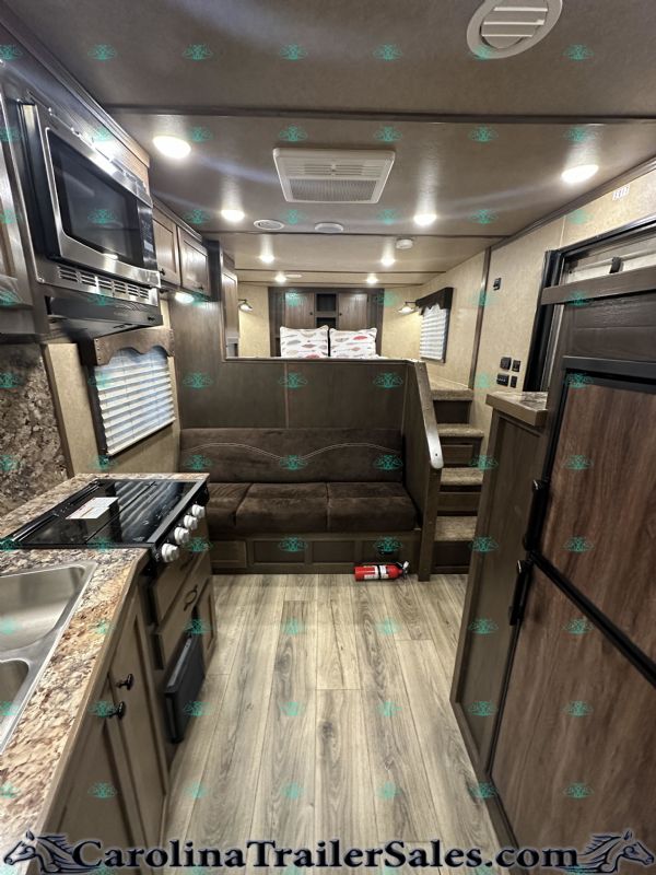 Used Horse Trailers for Sale