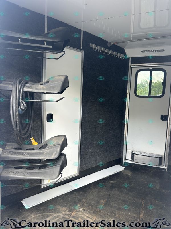 Used Horse Trailers for Sale