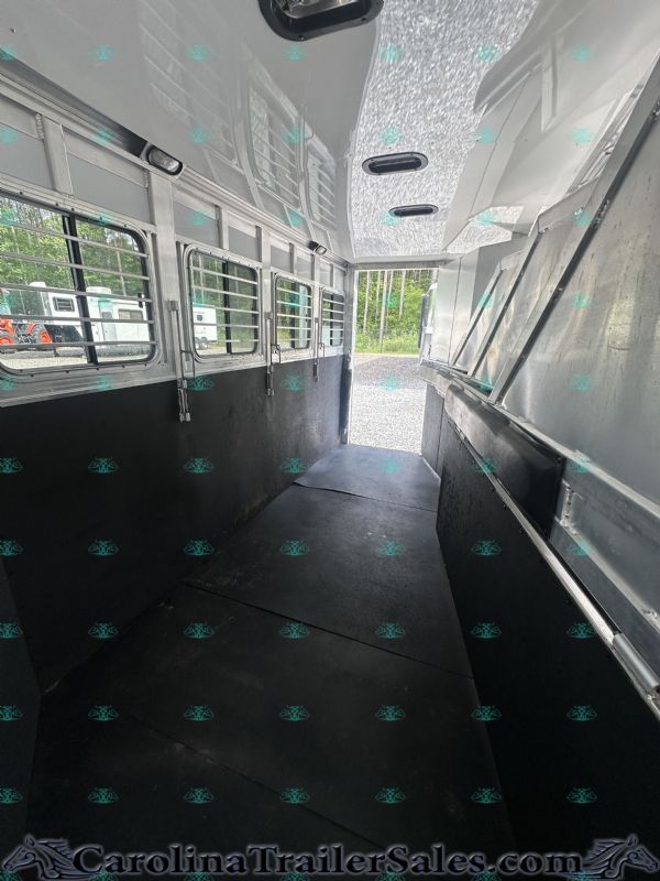 Used Horse Trailers for Sale
