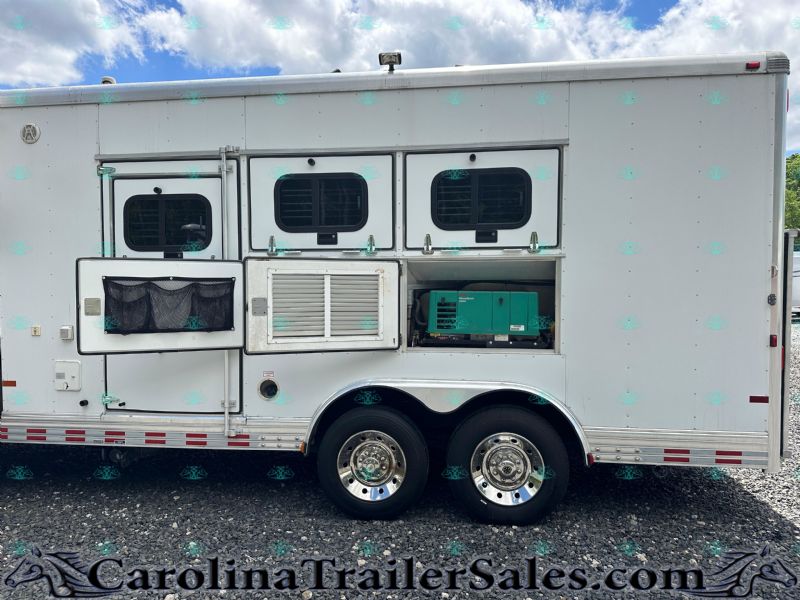 Used Horse Trailers for Sale