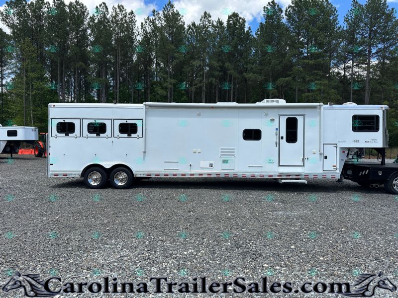 Used Horse Trailers for Sale