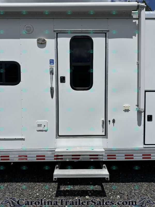 Used Horse Trailers for Sale