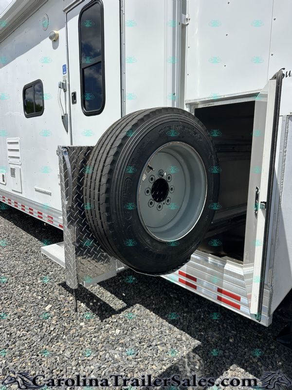 Used Horse Trailers for Sale