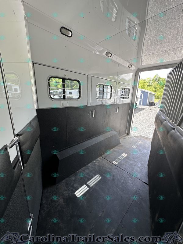 Used Horse Trailers for Sale