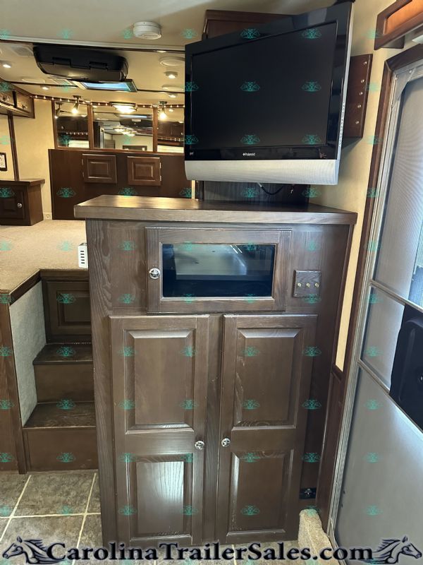 Used Horse Trailers for Sale