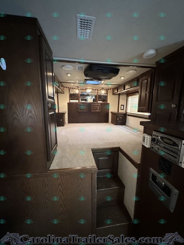 Used Horse Trailers for Sale