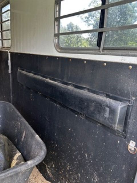 Used Horse Trailers for Sale
