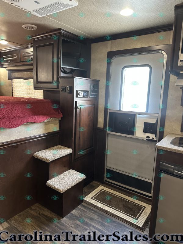 Used Horse Trailers for Sale