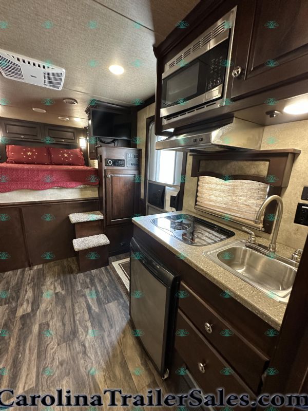 Used Horse Trailers for Sale