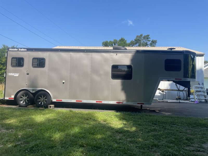 Used Horse Trailers for Sale
