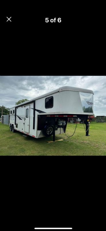 Used Horse Trailers for Sale