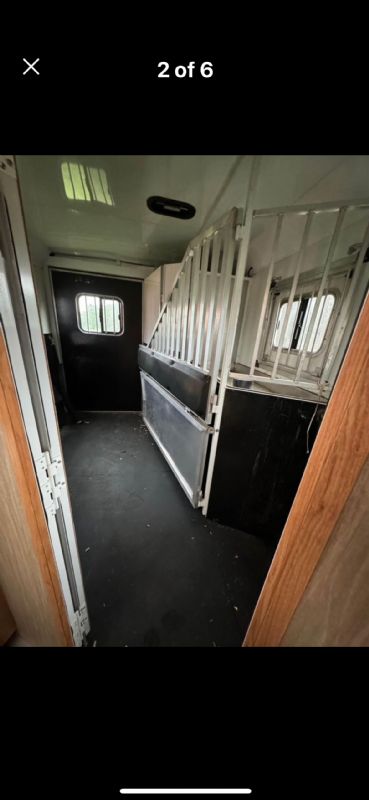 Used Horse Trailers for Sale