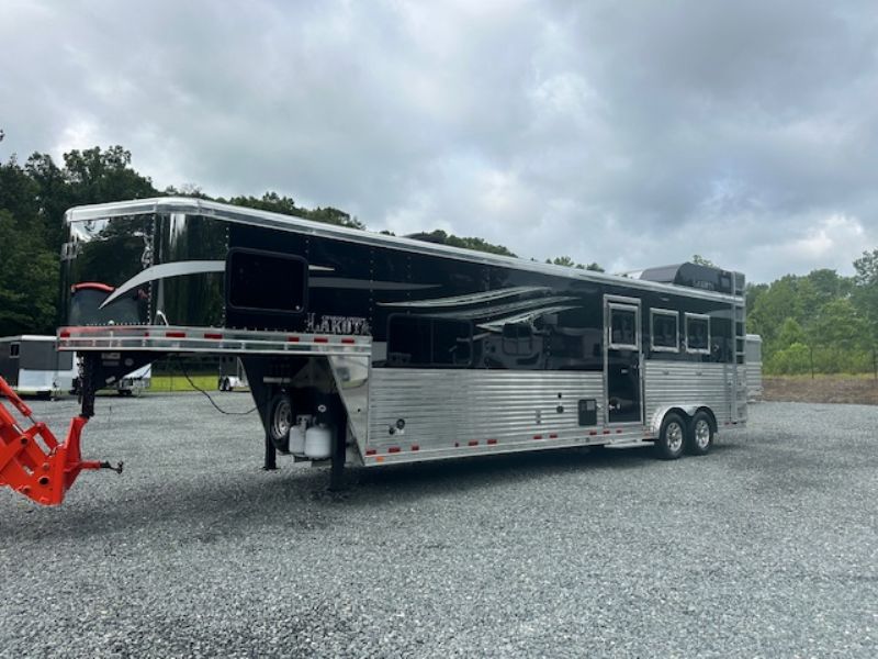Used Horse Trailers for Sale