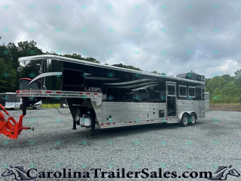 Used Horse Trailers for Sale
