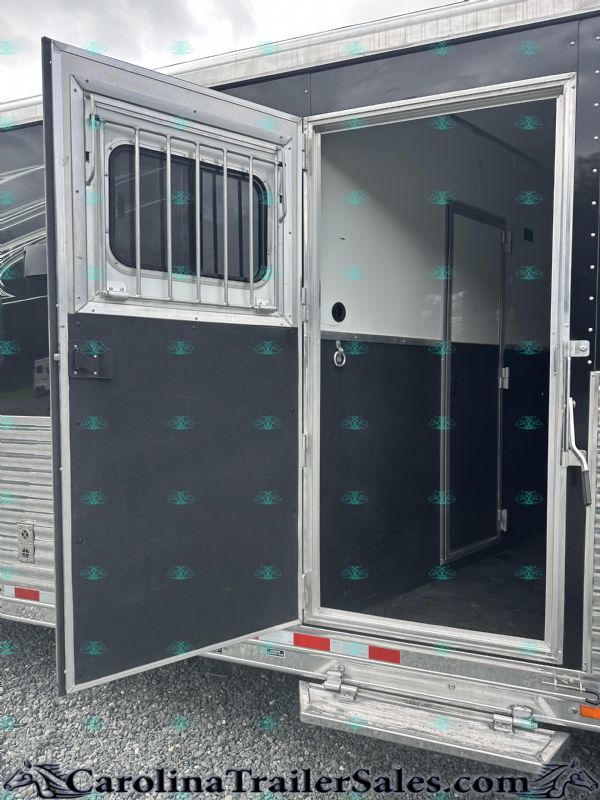 Used Horse Trailers for Sale