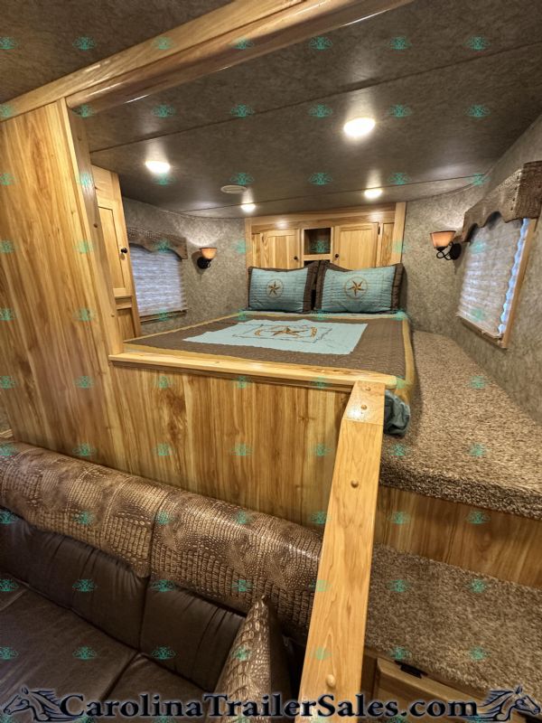 Used Horse Trailers for Sale