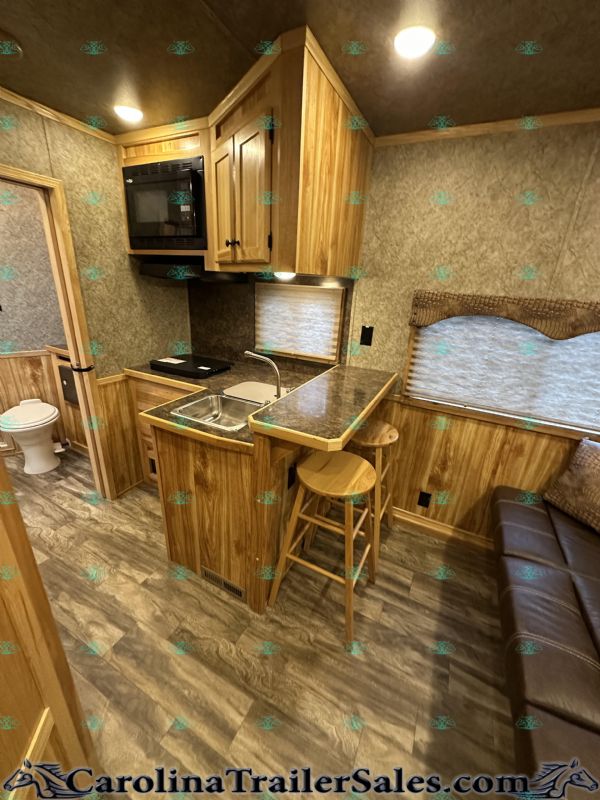 Used Horse Trailers for Sale