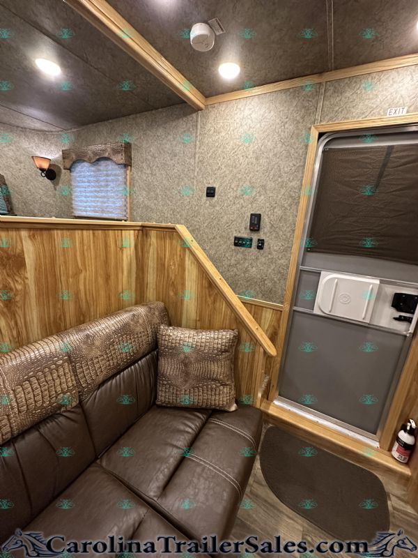 Used Horse Trailers for Sale
