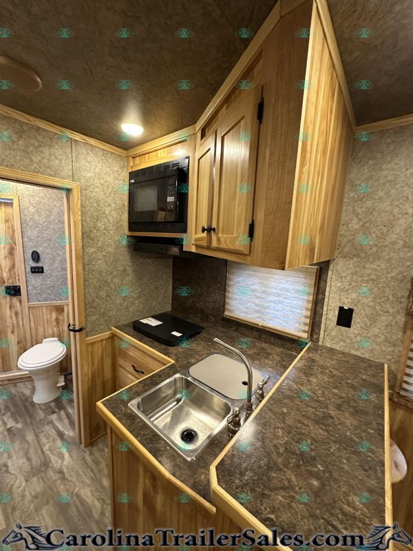 Used Horse Trailers for Sale