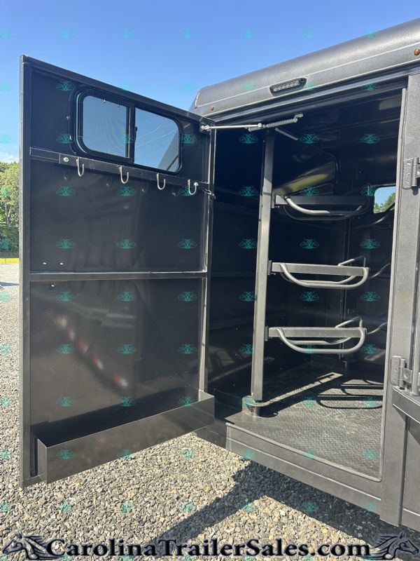 Used Horse Trailers for Sale