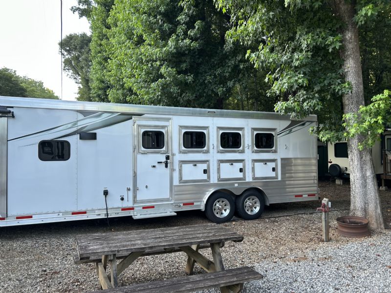 Used Horse Trailers for Sale