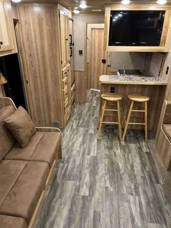 Used Horse Trailers for Sale
