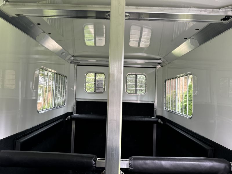 Used Horse Trailers for Sale