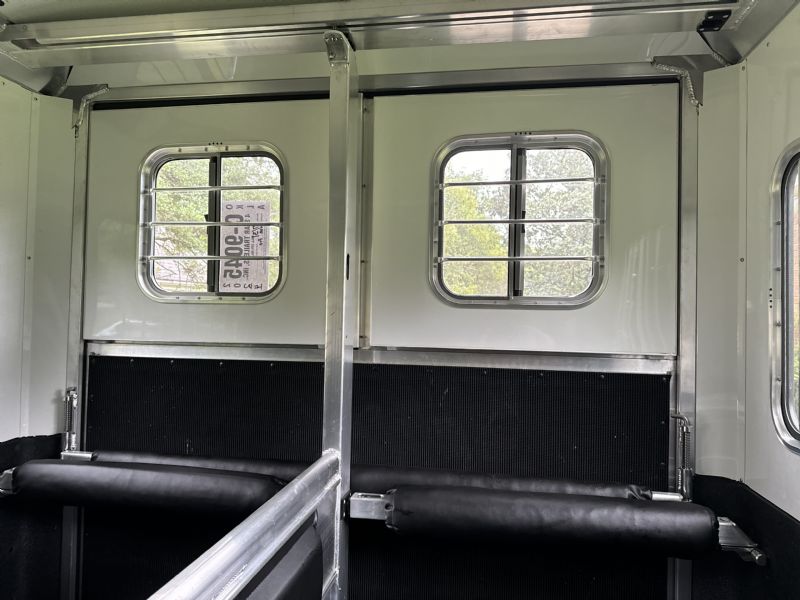 Used Horse Trailers for Sale