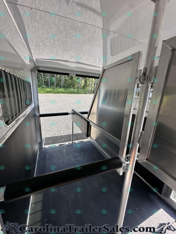 Used Horse Trailers for Sale