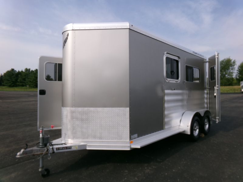 Used Horse Trailers for Sale