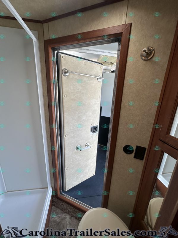 Used Horse Trailers for Sale