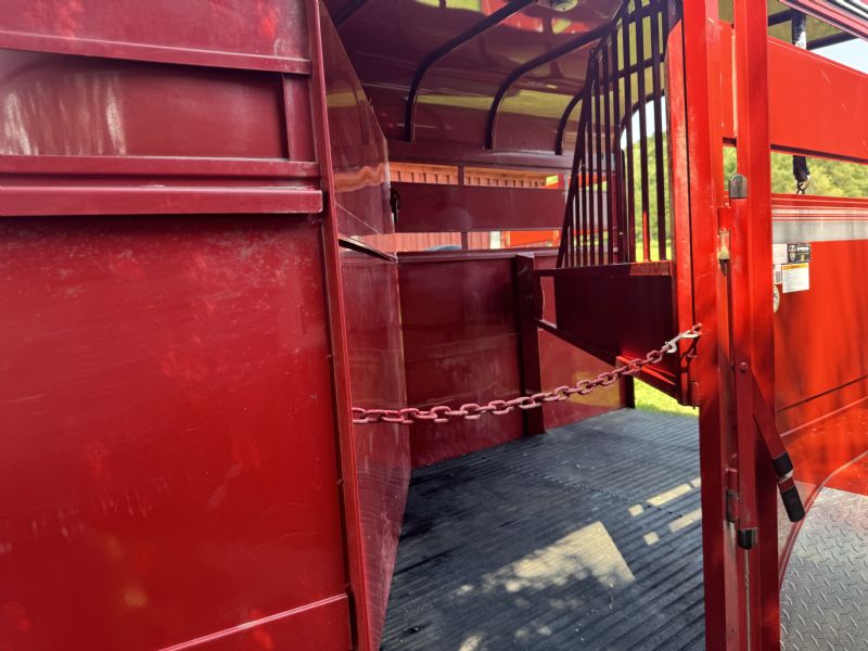 Used Horse Trailers for Sale