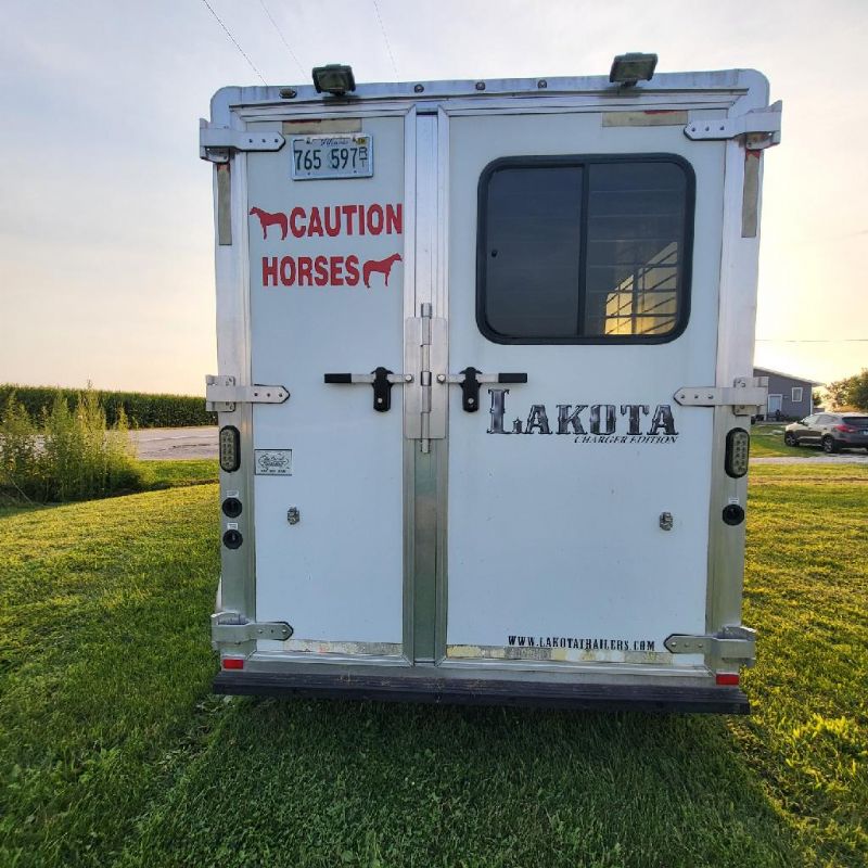 Used Horse Trailers for Sale